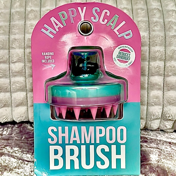 Happy Scalp Massaging Shampoo Brush. 🌺🌺Host Pick Winner🥇 🌺🌺 - Picture 2 of 4